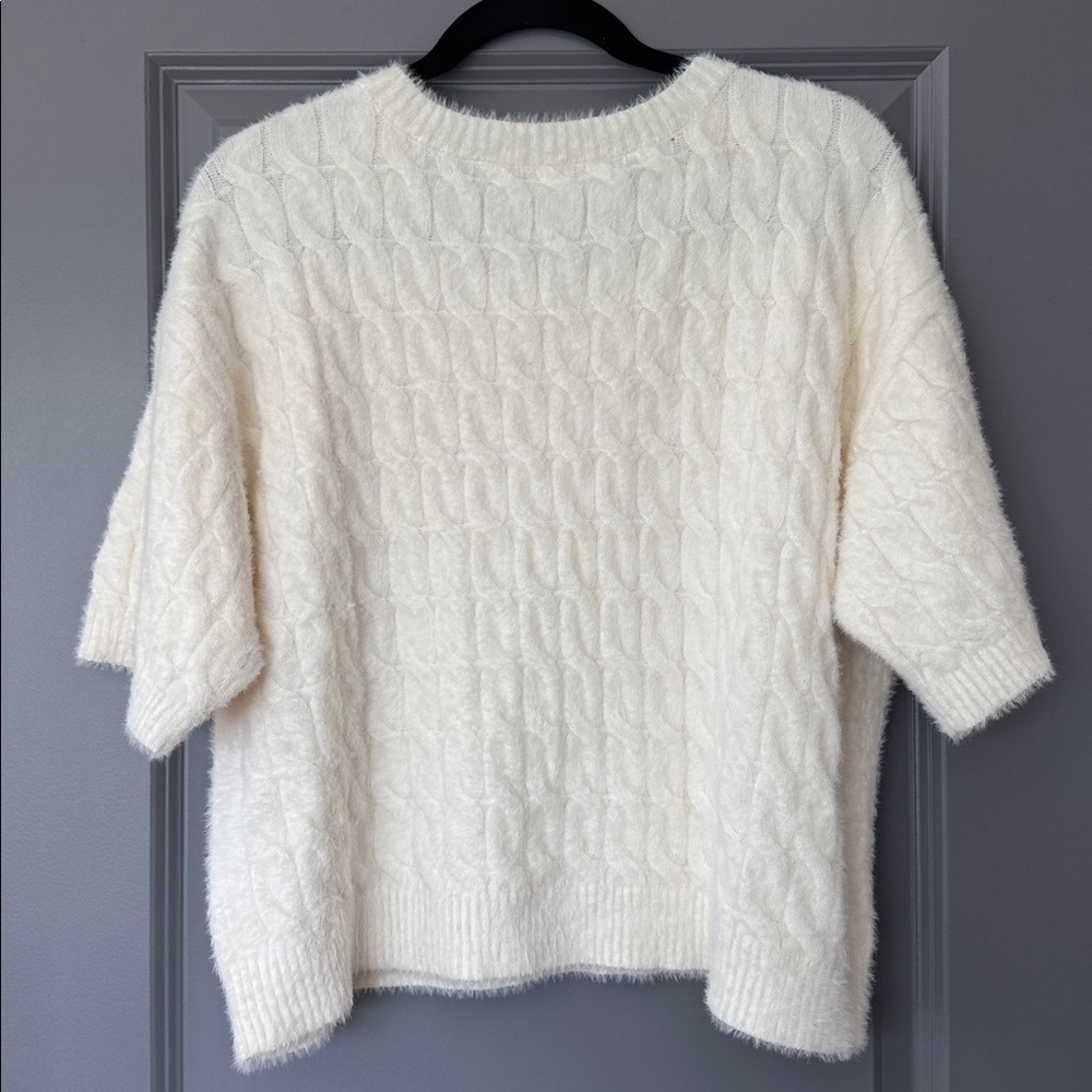 Cyrus Women's Soft Cream Cable Knit Sweater - Picture 6 of 6